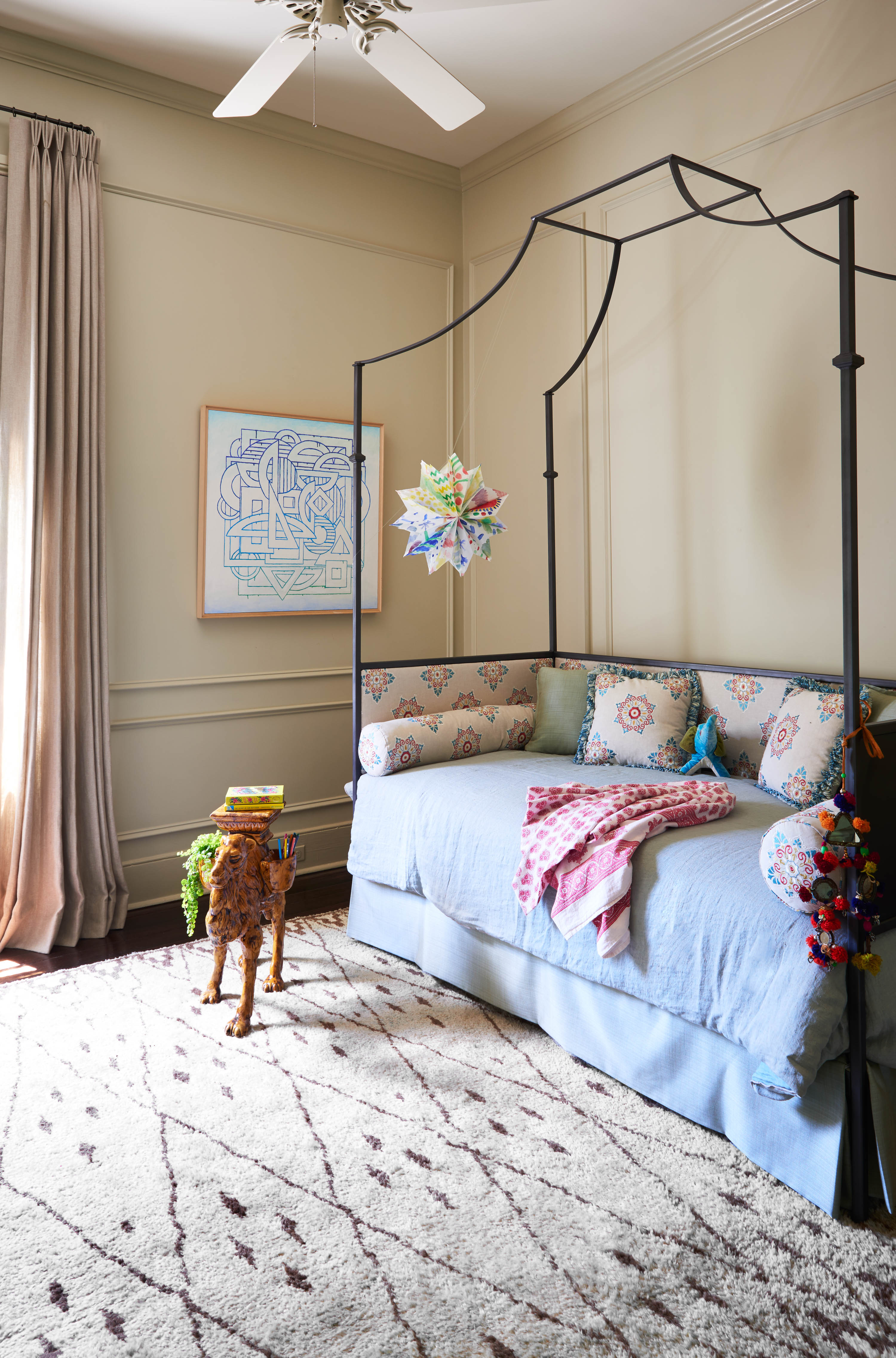 Childs bedroom in Garden and Gun Magazine by Alison Gootee photography