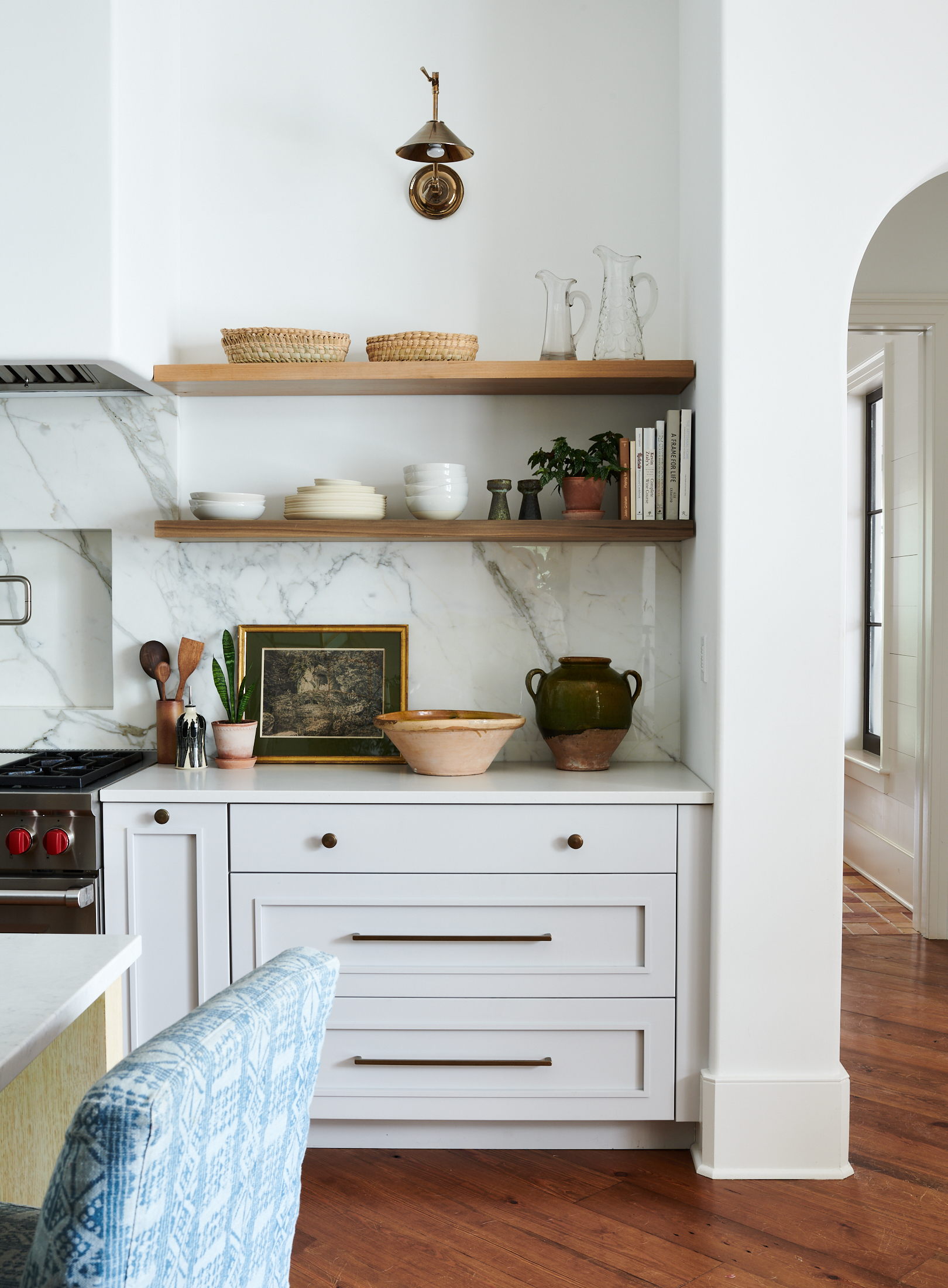 Kitchen Shelves by Alison Gootee Photography for Logan Killen Interiors 