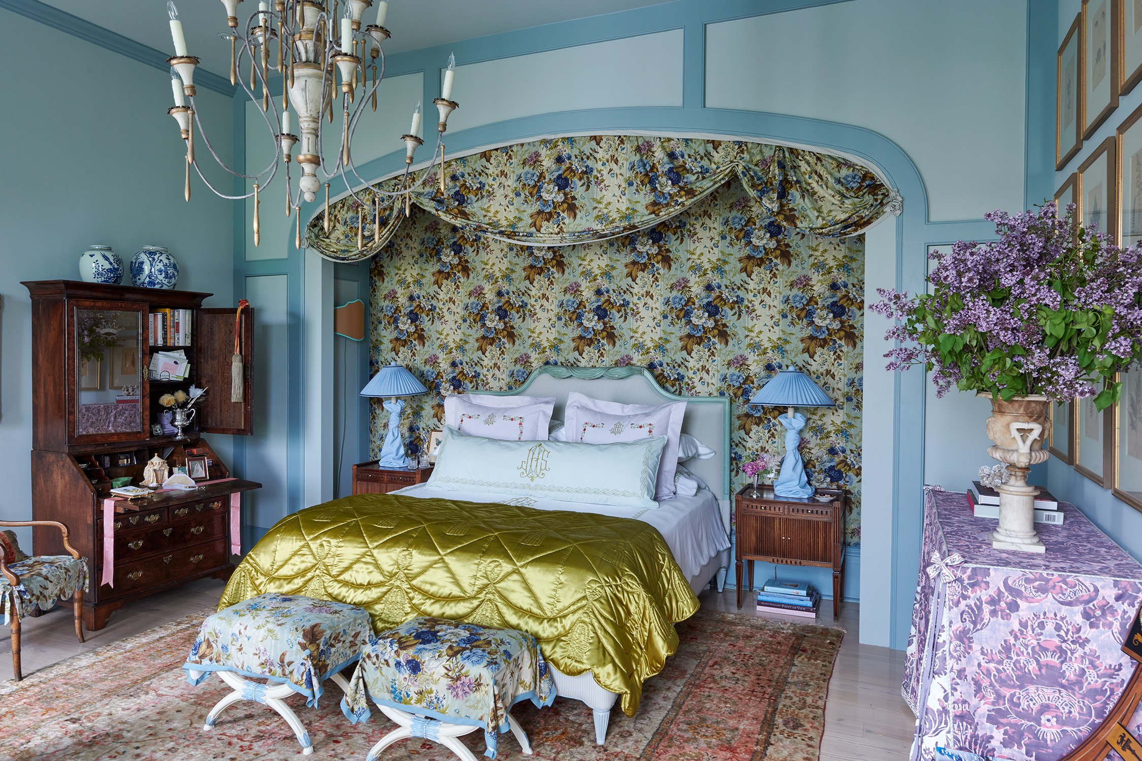 Horizontal image of bedroom in Jane Scott Hodges in New Orleans Home for Veranda Magazine by Alison Gootee Photography