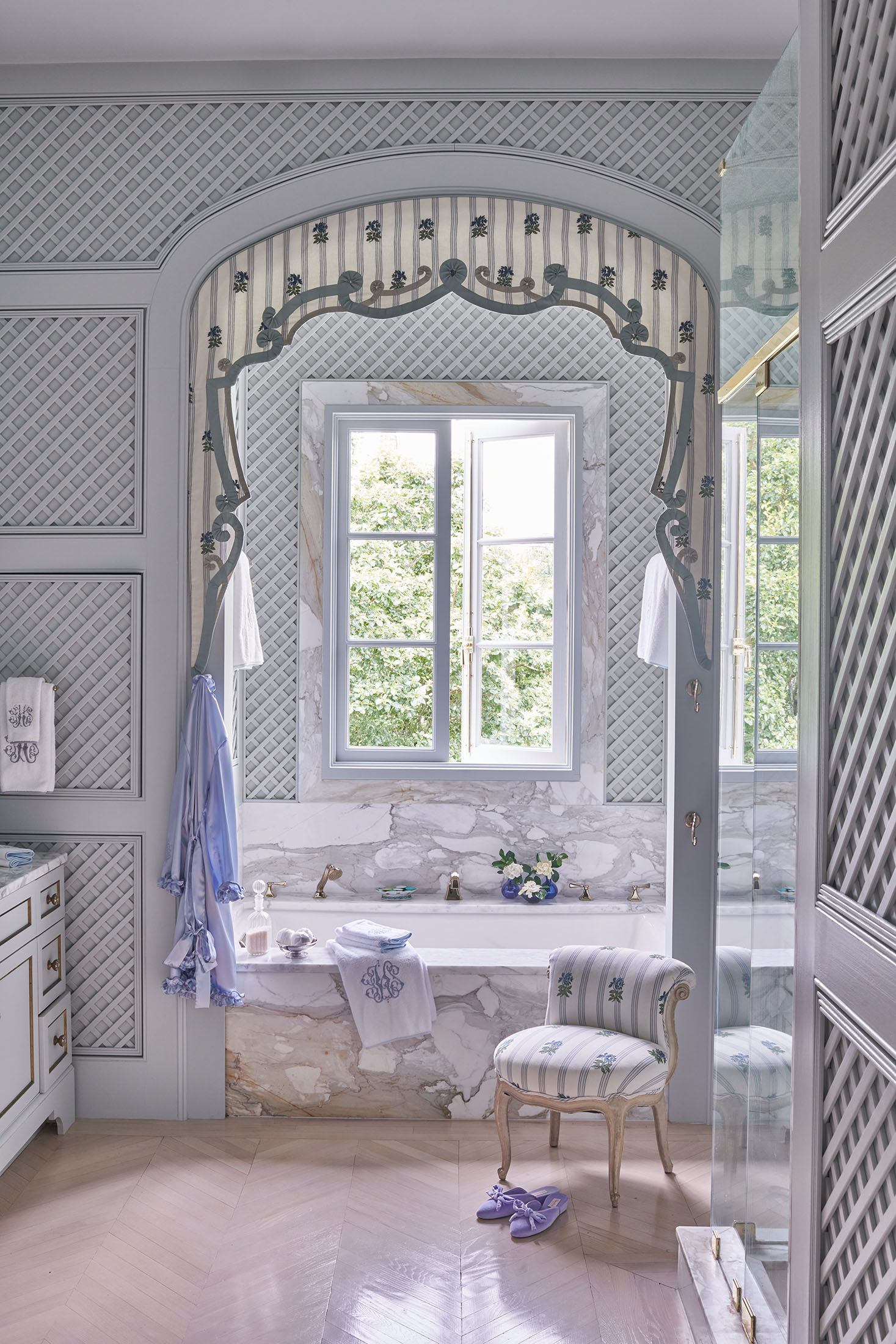 Bathtub in front of window of Jane Scott Hodges in New Orleans Home for Veranda Magazine by Alison Gootee Photography